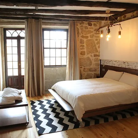 Est. 1830 3* Porto
